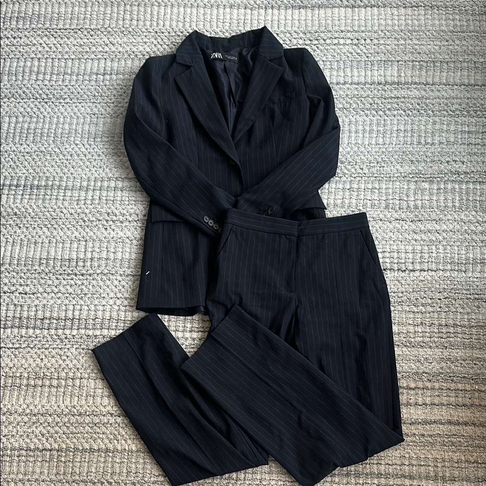 Zara Womens Pinstripe Suit - Black
